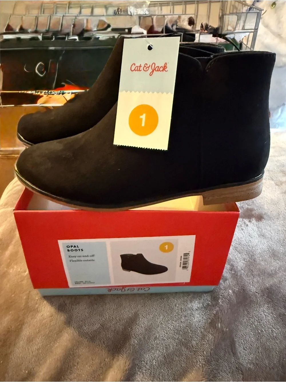 Cat & Jack Size 1 Black Opal Boots